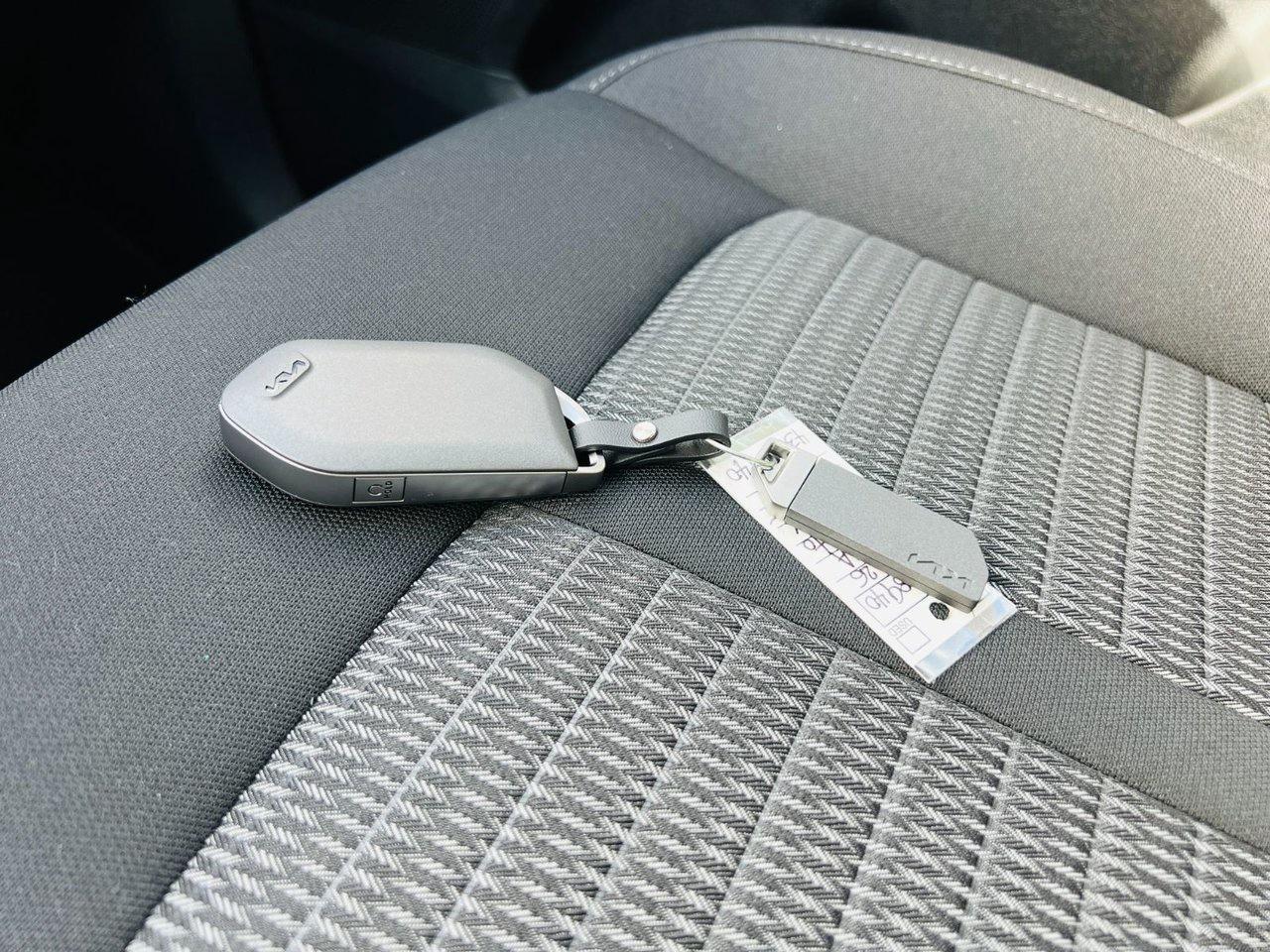 2026 Kia Sorento PHEV LX AWD Photo