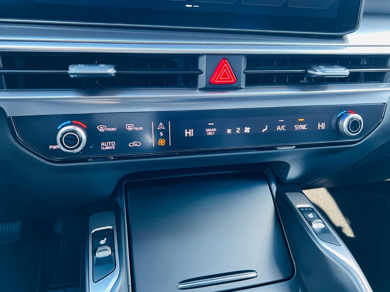 2026 Kia Sorento PHEV LX AWD Photo