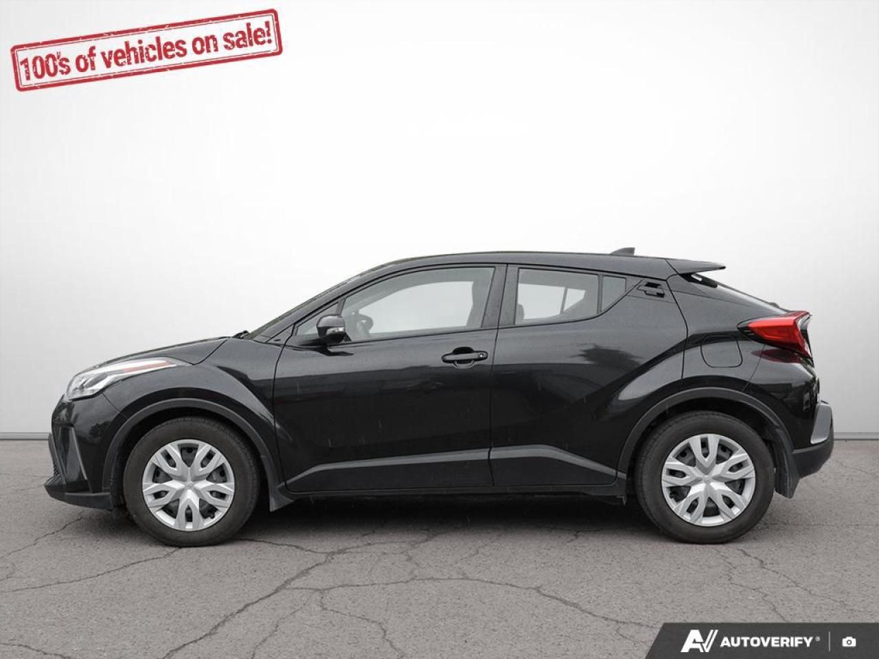 2022 Toyota C-HR LE Photo2