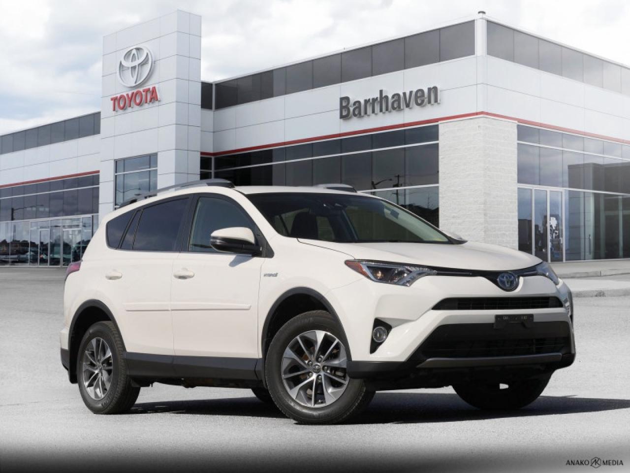 Used 2018 Toyota RAV4 AWD Hybrid LE+  - $241 B/W - Low Mileage for sale in Ottawa, ON
