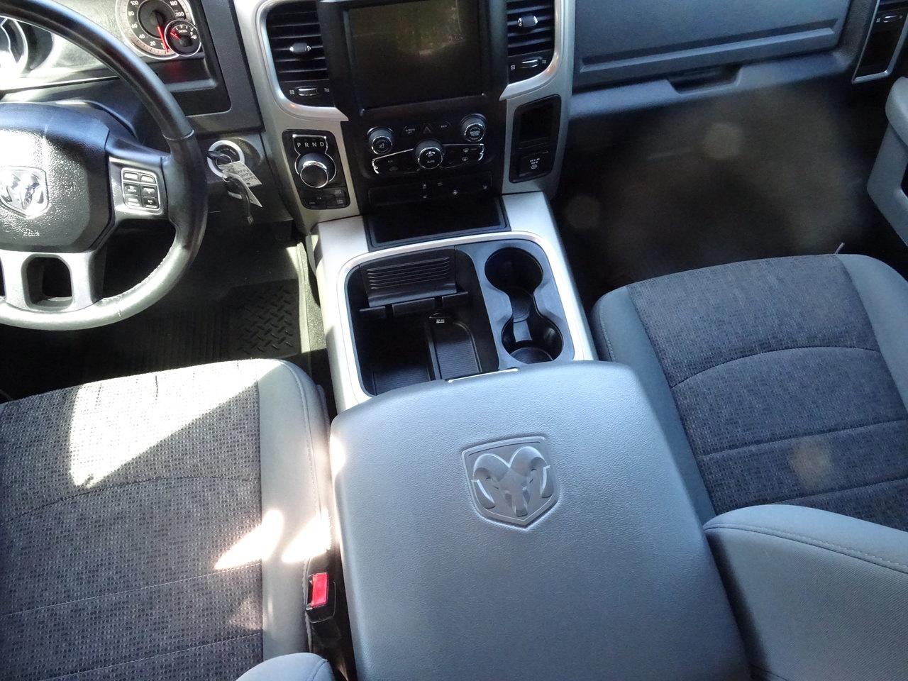 2015 RAM 1500 SLT - Photo #14