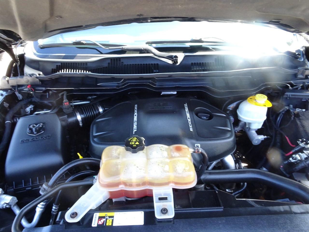2015 RAM 1500 SLT - Photo #21