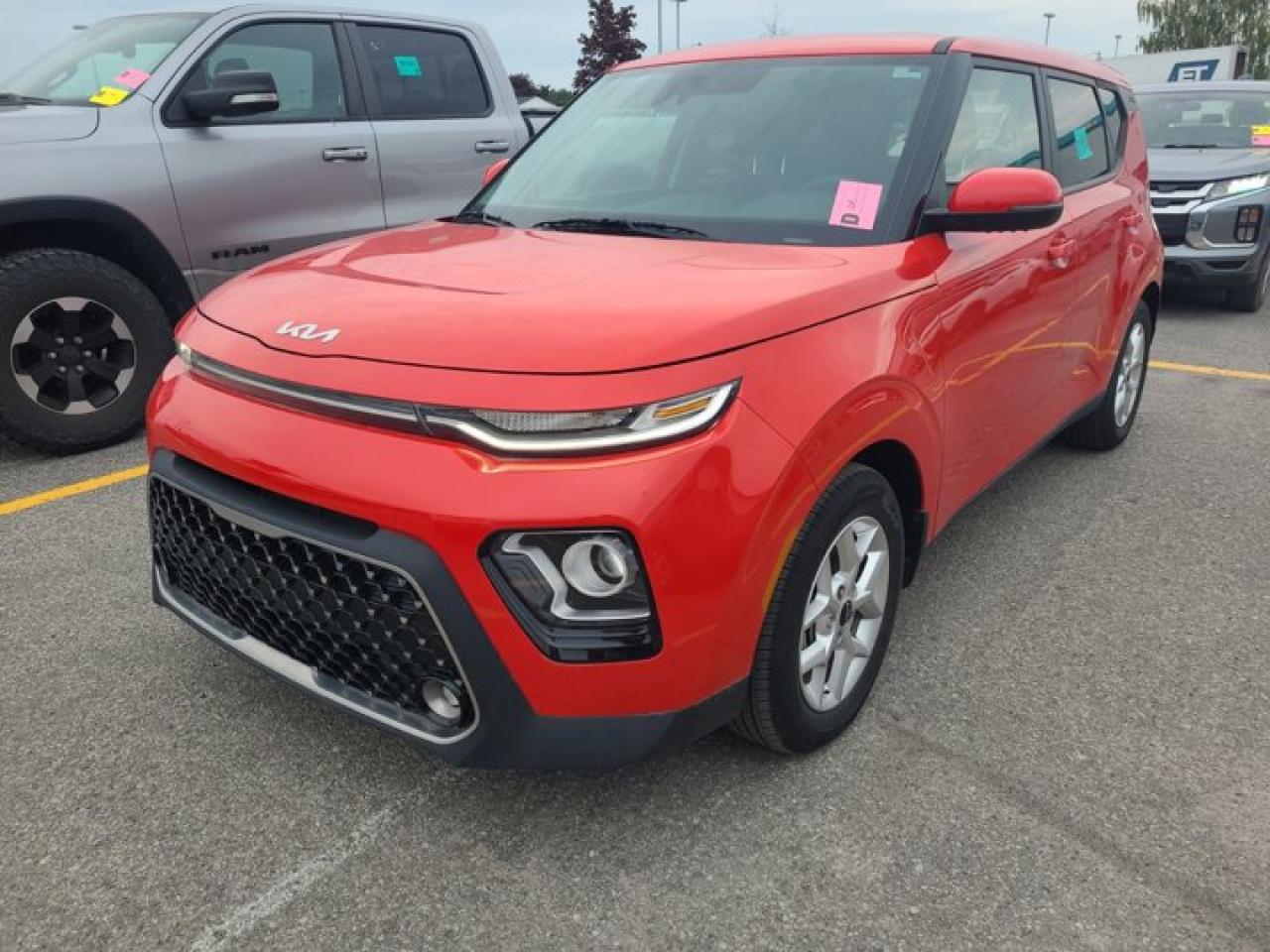 Used 2022 Kia Soul EX | Heated Wheel + Seats | BSM | CarPlay + Android | Rear Camera | Alloy Wheels and More ! for sale in Guelph, ON