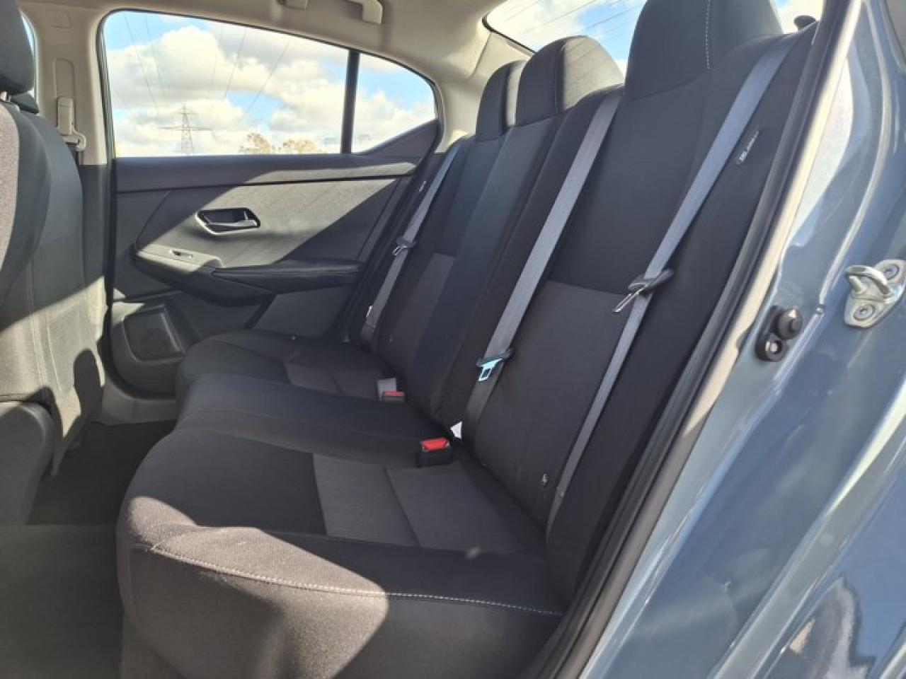 2024 Nissan Sentra SV | Heated Seats | CarPlay + Android | Rear Camera | Alloy Wheels and More ! Photo