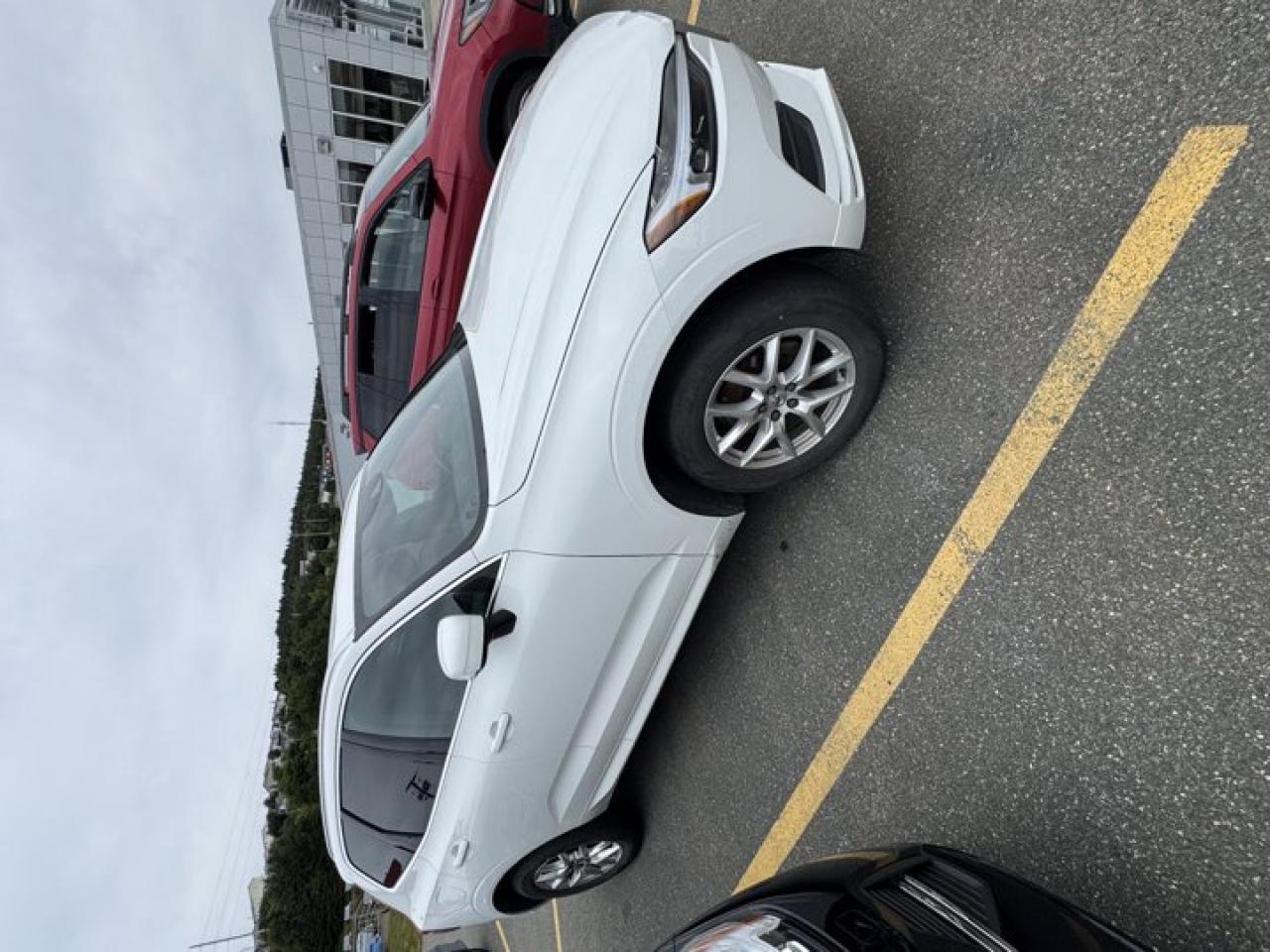 Used 2021 Volvo XC60 Momentum AWD | Leather | Pano Sunroof | Heated Seats | Power Seat | Rear Cam | Bluetooth & More ! for sale in Guelph, ON
