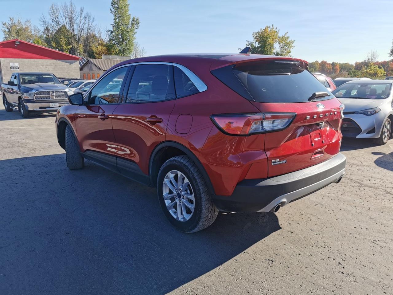 2021 Ford Escape SE - Photo #3