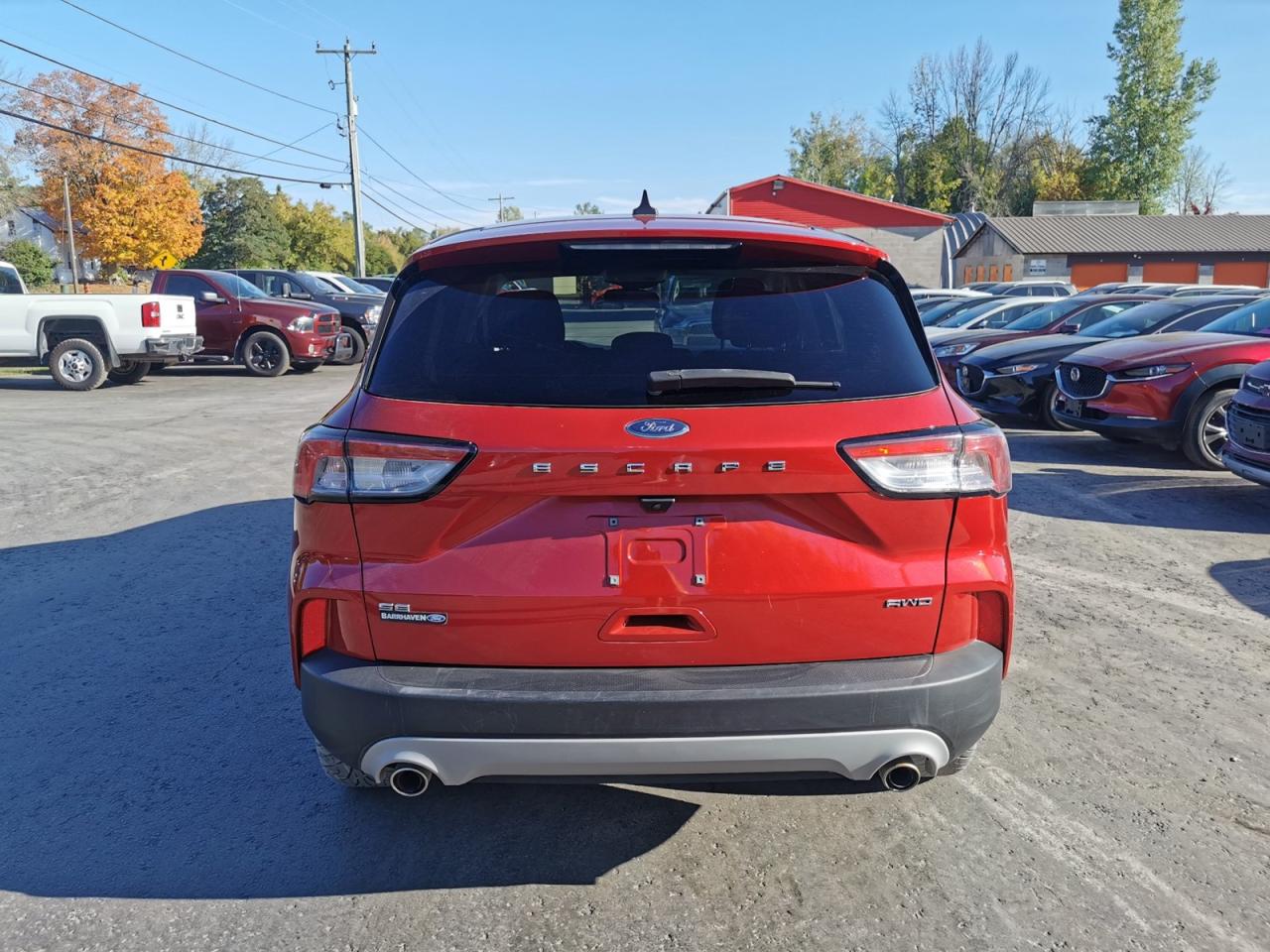 2021 Ford Escape SE Photo3