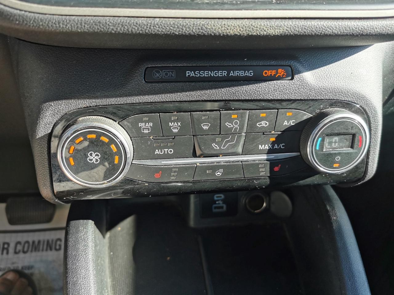 2021 Ford Escape SE - Photo #21