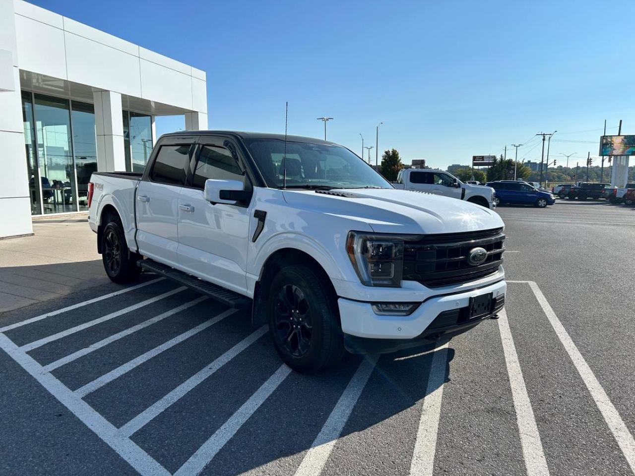 2022 Ford F-150 Lariat Photo2
