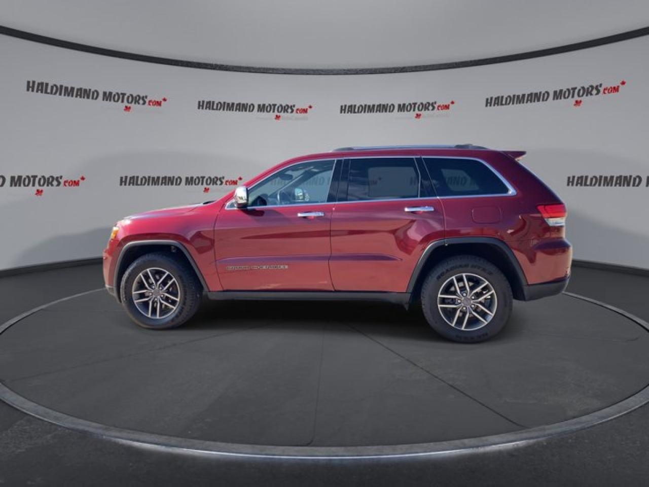 2021 Jeep Grand Cherokee Limited 4x4 | Panoramic Roof | Navigation Photo4