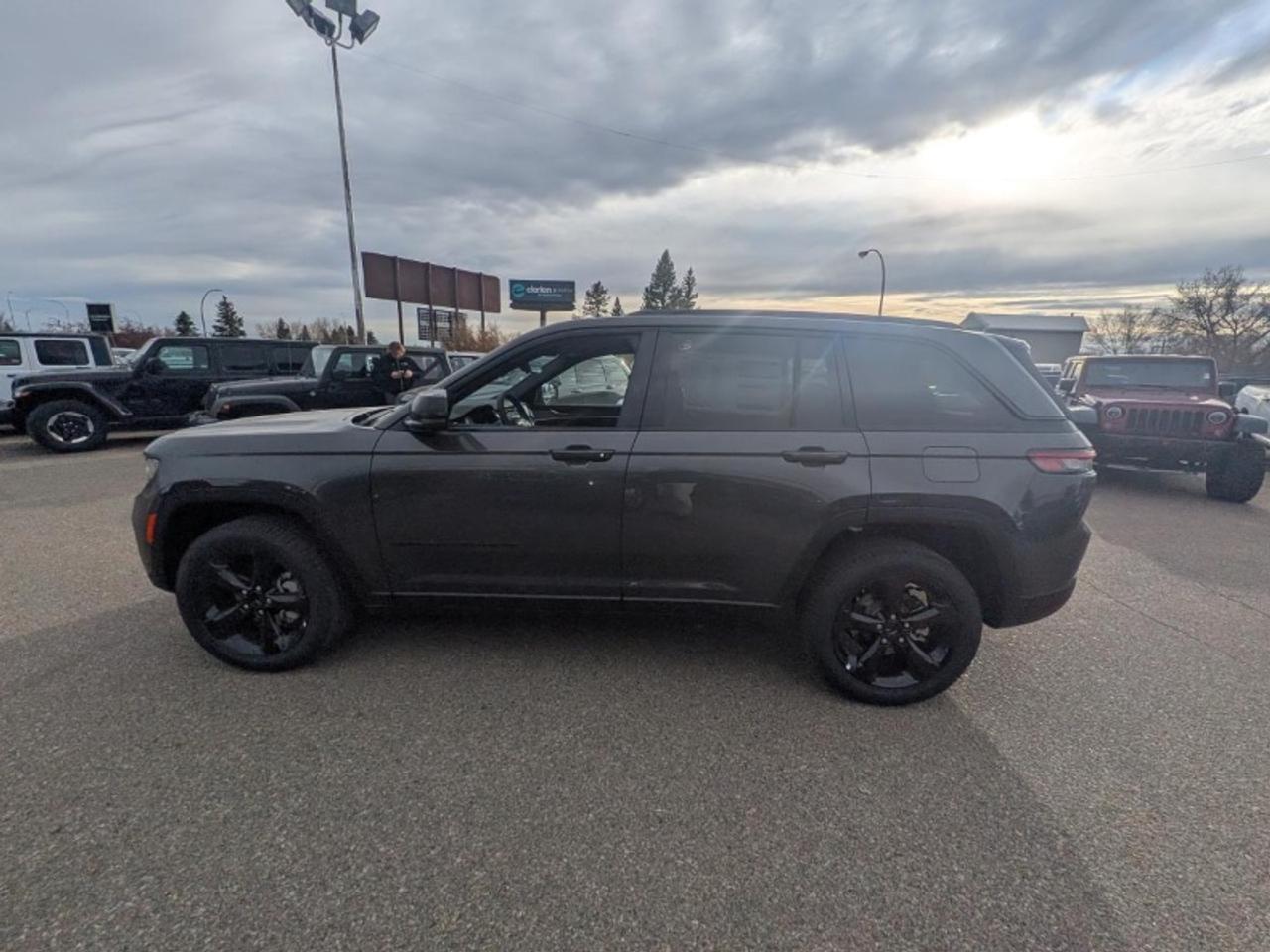 2025 Jeep Grand Cherokee Limited Photo