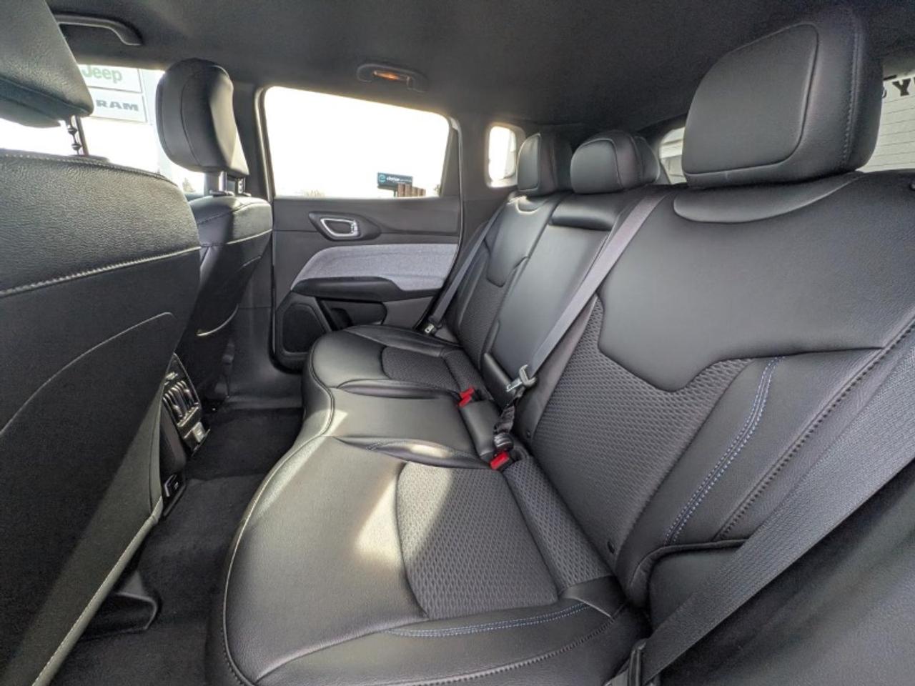 2026 Jeep Compass NORTH Photo