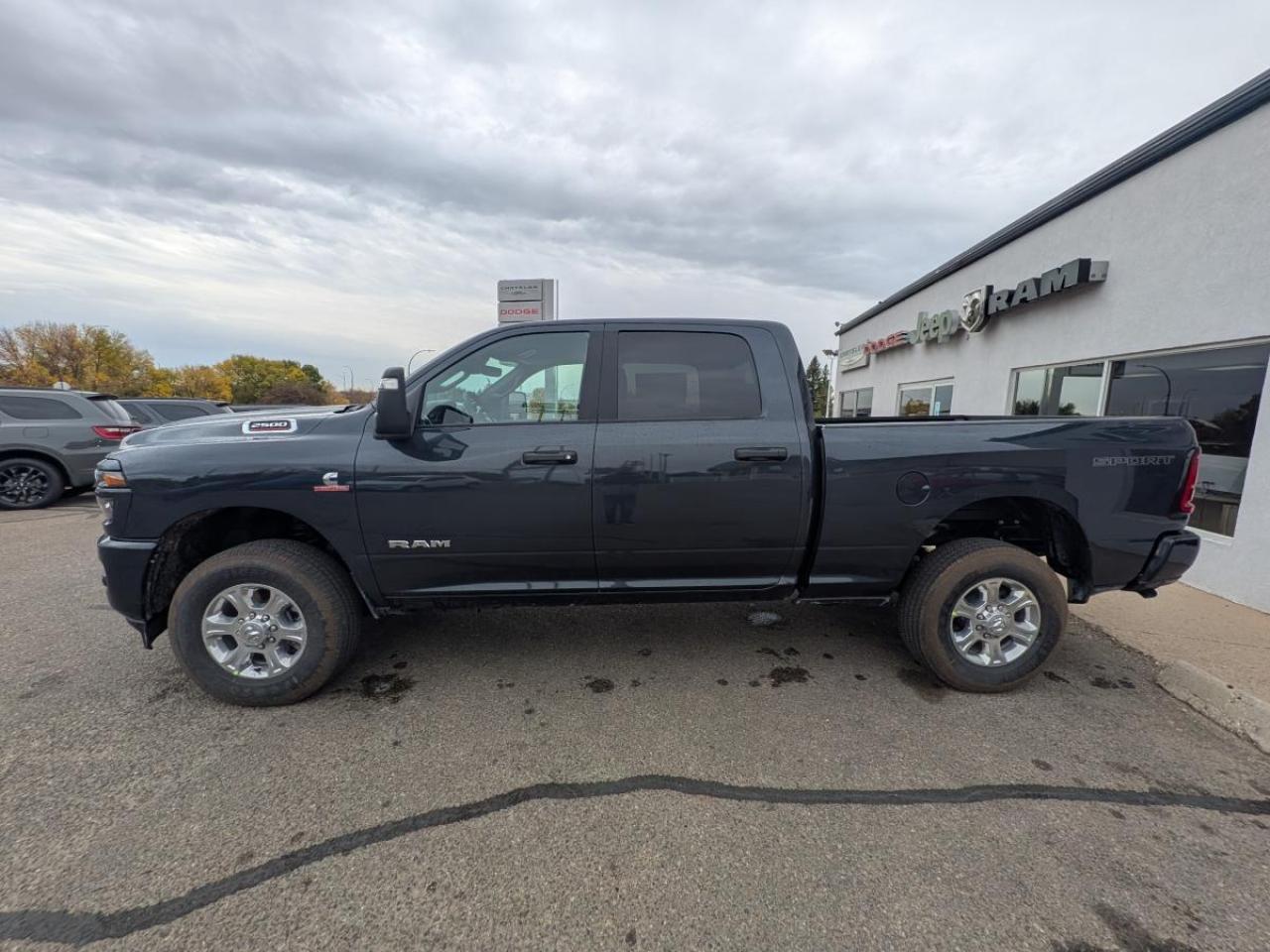 2026 RAM 2500 Big Horn 4x4 Crew Cab 6'4" Box Photo3