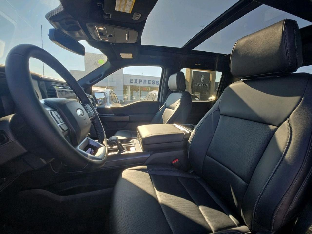 2025 Ford F-150 LARIAT, PANORAMIC ROOF, PRO ACCESS TAILGATE Photo