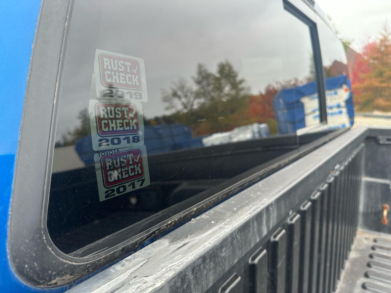 2017 Toyota Tacoma TRD Sport Photo