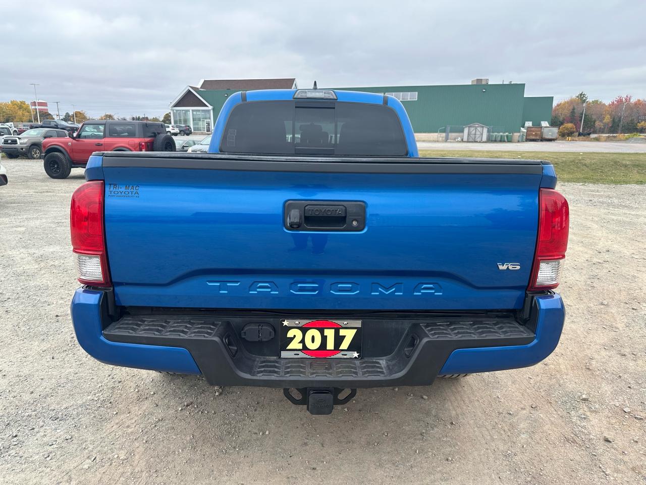 2017 Toyota Tacoma TRD Sport Photo