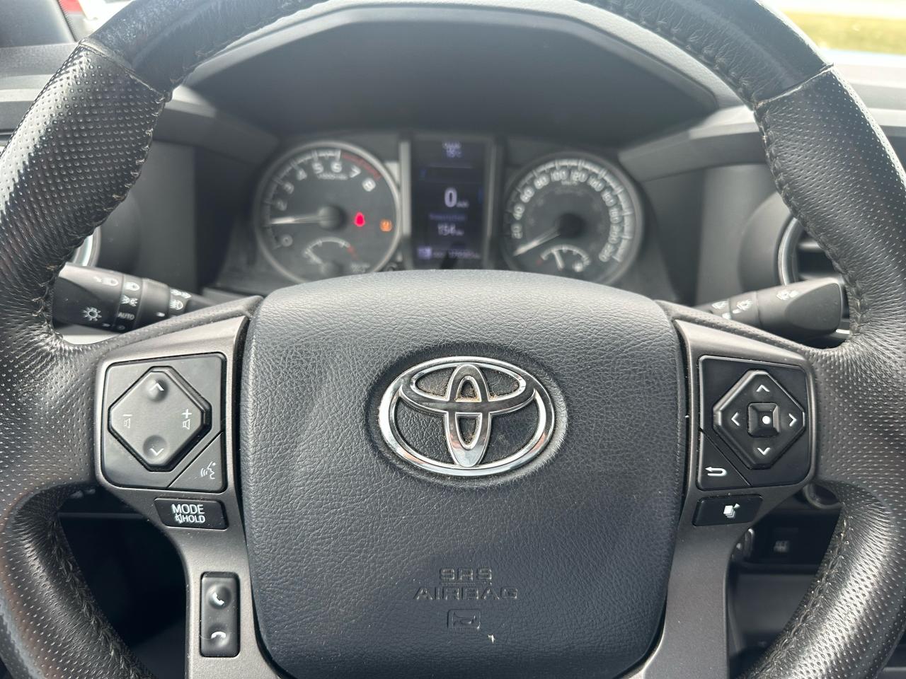 2017 Toyota Tacoma TRD Sport Photo