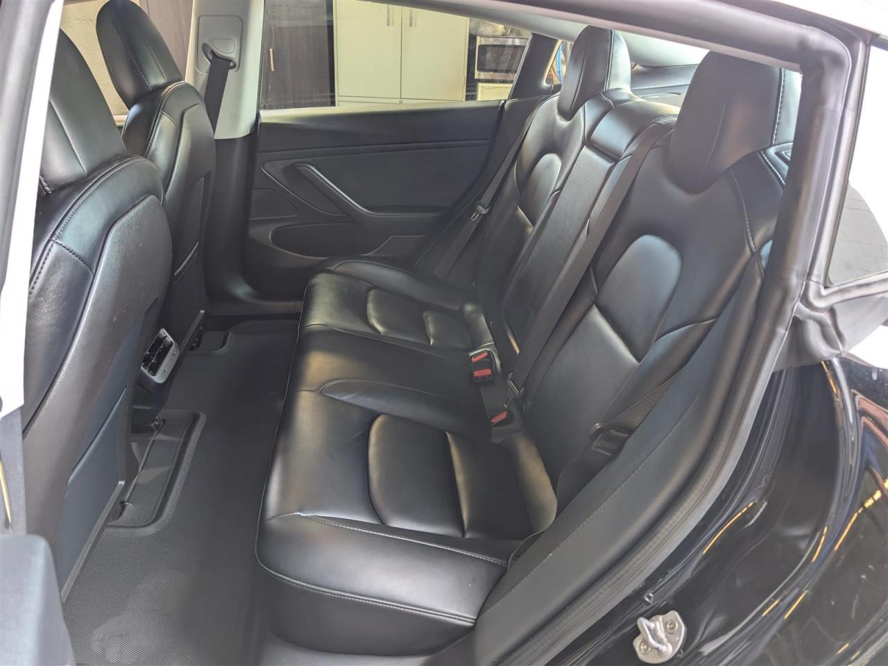 2020 Tesla Model 3 LONG RANGE AWD - DUAL MOTOR Photo