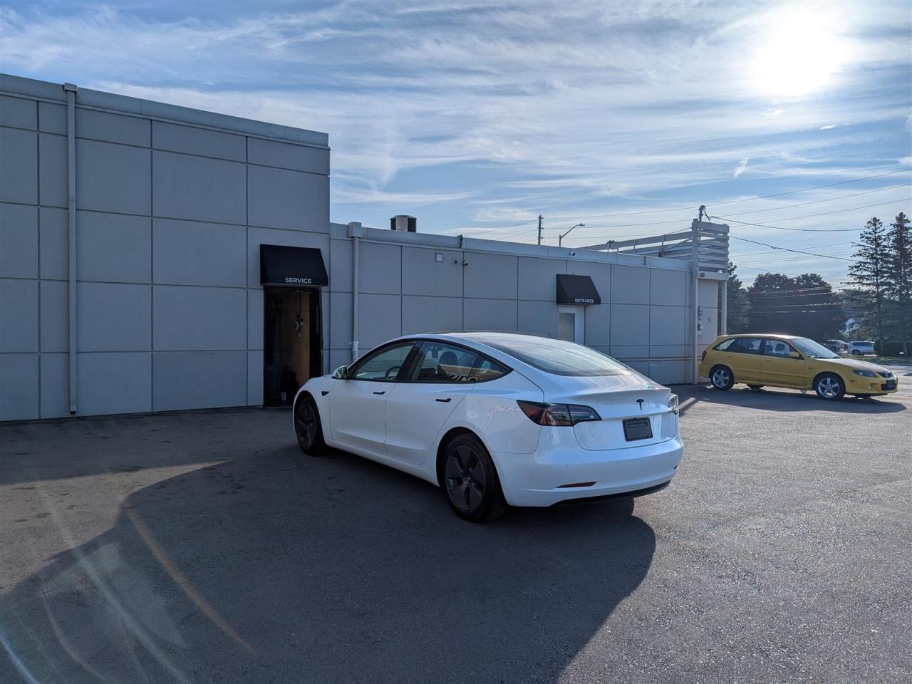 2021 Tesla Model 3 STANDARD RANGE PLUS Photo2