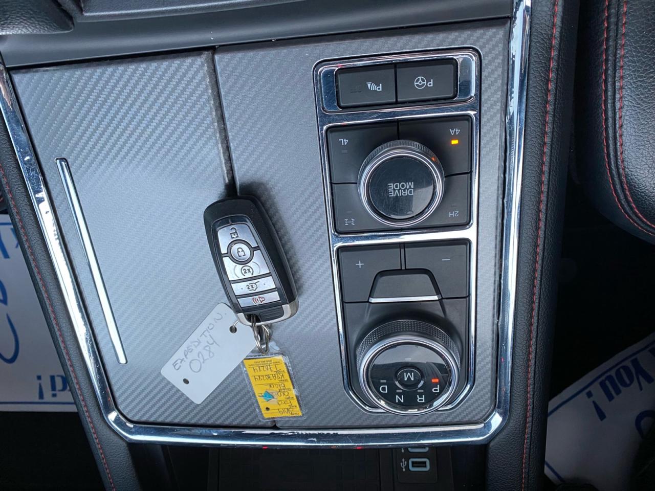 2019 Ford Expedition MAX | Limited | PANO Roof | 4X4 Photo