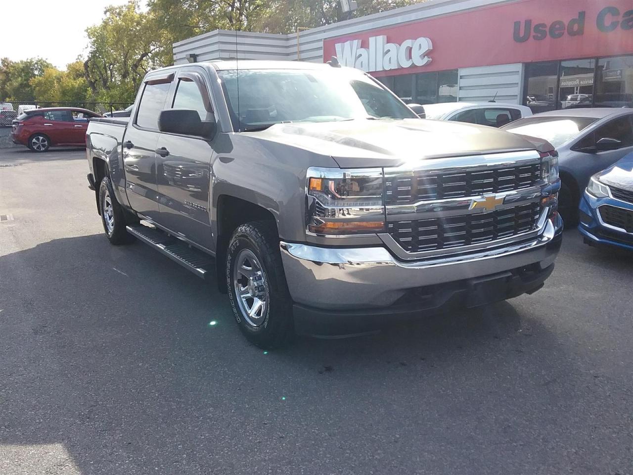 Used 2017 Chevrolet Silverado 1500 Crew Cab | 4X4 | LOW KMS for sale in Ottawa, ON