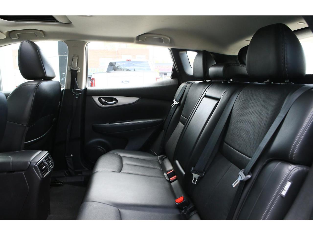 2020 Nissan Qashqai SL  AWD | Leather | Sunroof | Navigation Photo