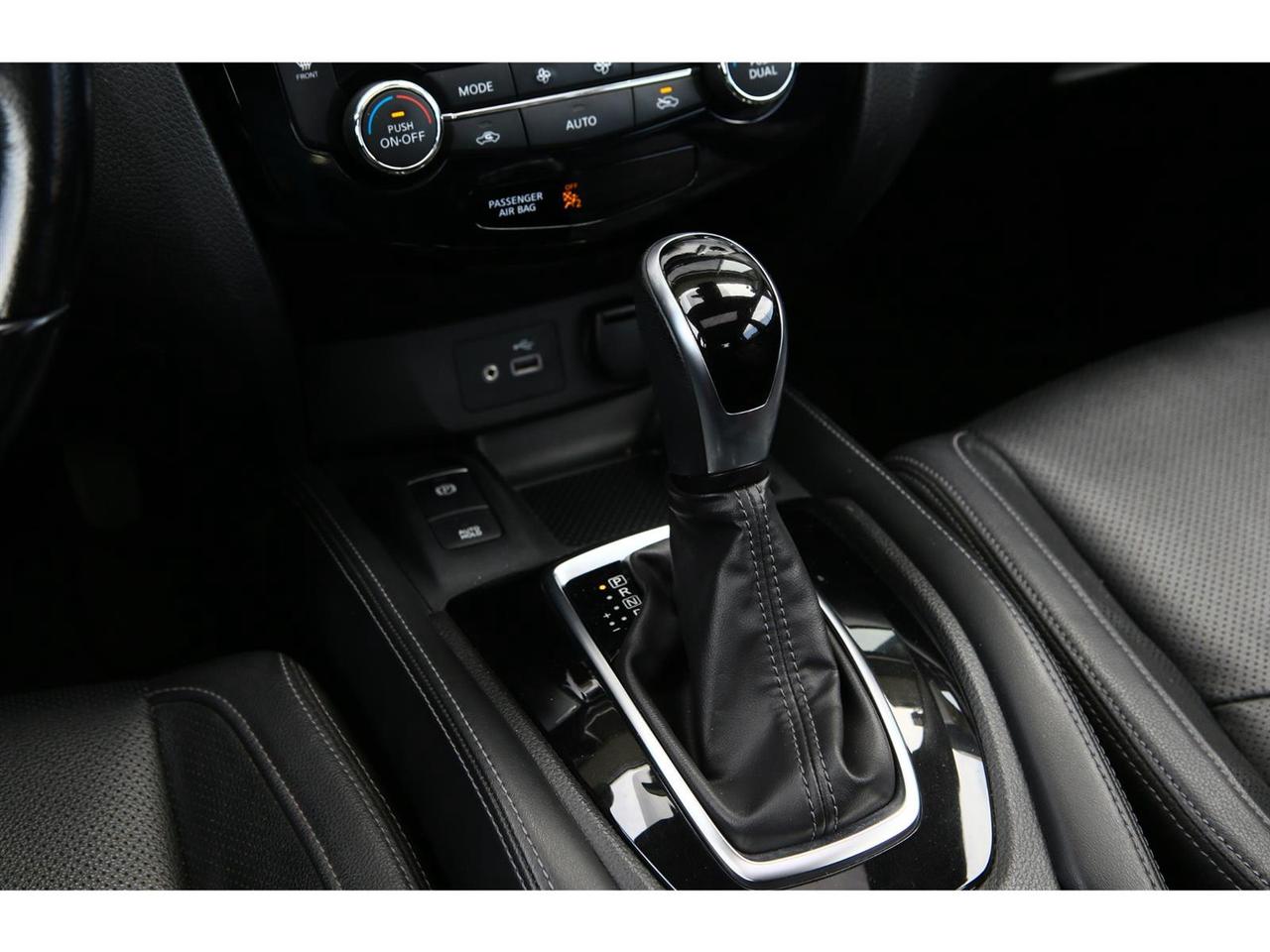 2020 Nissan Qashqai SL  AWD | Leather | Sunroof | Navigation Photo