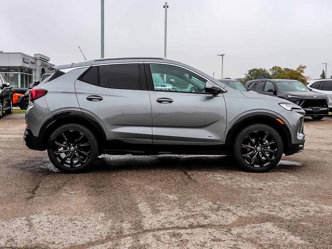 2026 Buick Encore GX Sport Touring Photo2