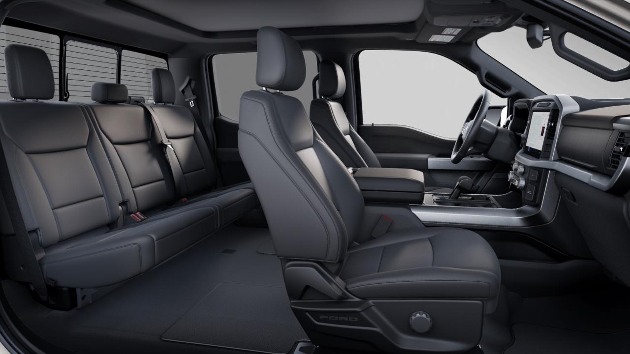 2025 Ford F-150 XLT Photo5