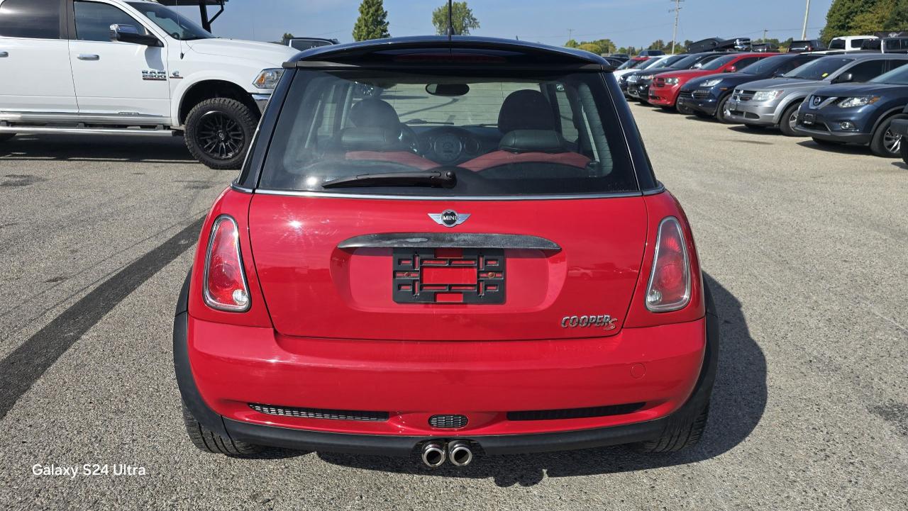2006 MINI Cooper S - Photo #4
