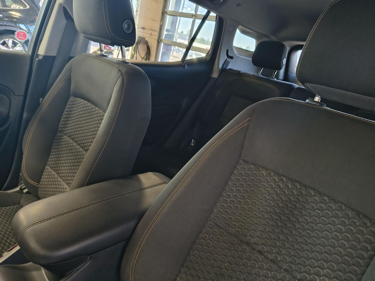 2020 GMC Terrain SLE Photo0