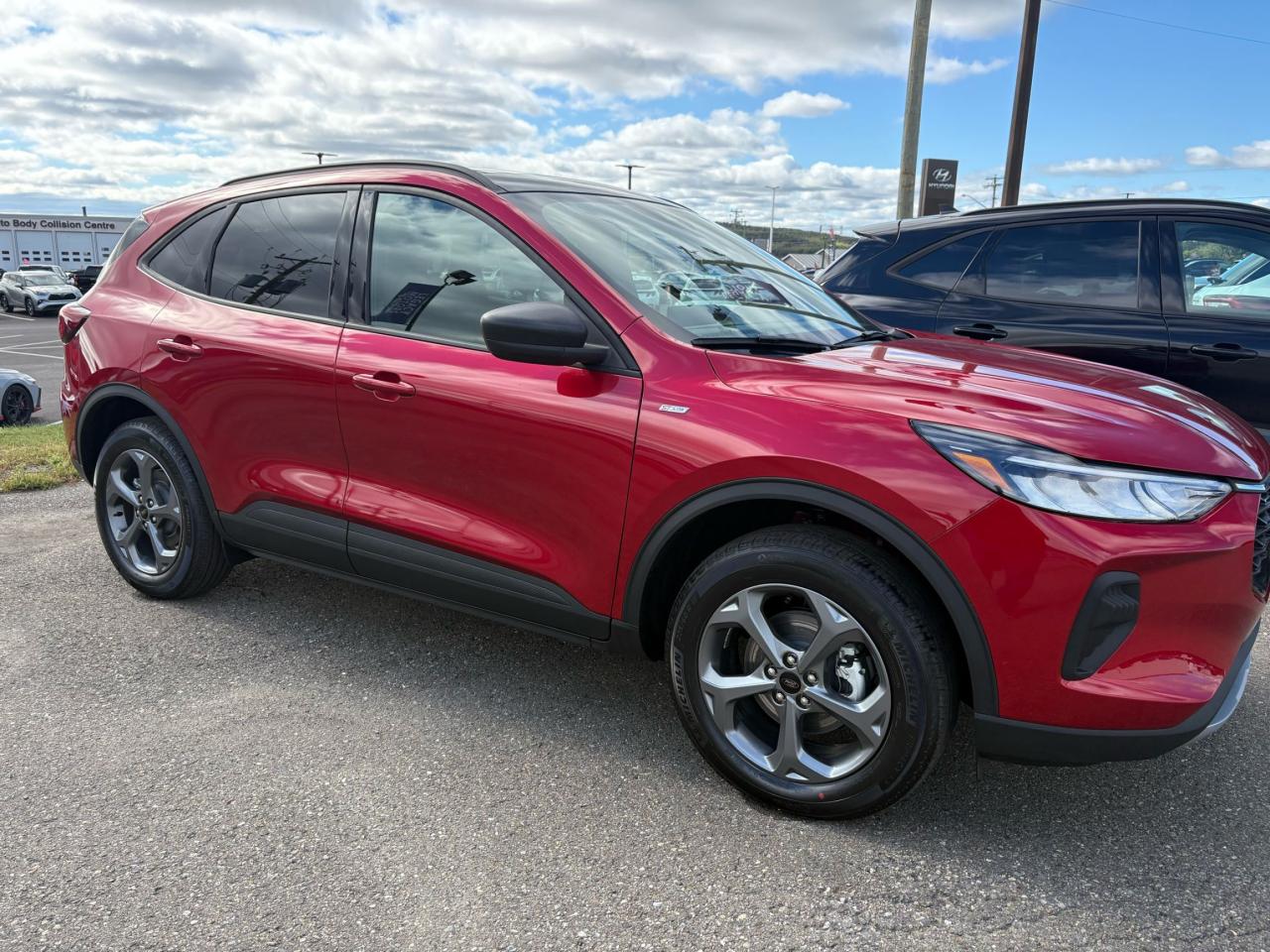 2025 Ford Escape ST-Line Photo0