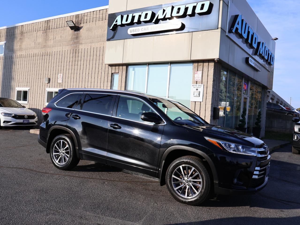 2017 Toyota Highlander XLE AWD CERTIFIED *TOYOTA MAINTAIN*7 SEATS* CAMERA NAV BLUETOOTH LEATHER HEATED SEATS SUNROOF CRUISE ALLOYS - Photo #1