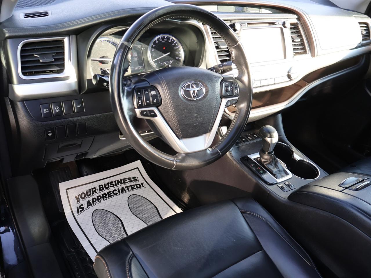 2017 Toyota Highlander XLE AWD CERTIFIED *TOYOTA MAINTAIN*7 SEATS* CAMERA NAV BLUETOOTH LEATHER HEATED SEATS SUNROOF CRUISE ALLOYS - Photo #9