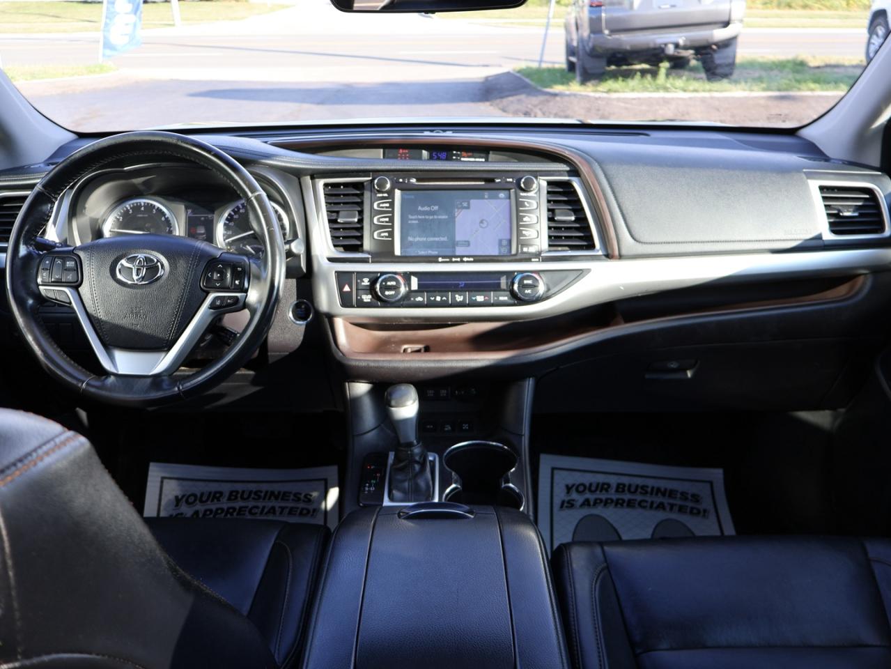 2017 Toyota Highlander XLE AWD CERTIFIED *TOYOTA MAINTAIN*7 SEATS* CAMERA NAV BLUETOOTH LEATHER HEATED SEATS SUNROOF CRUISE ALLOYS - Photo #12