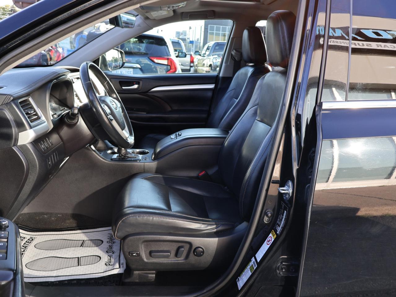 2017 Toyota Highlander XLE AWD CERTIFIED *TOYOTA MAINTAIN*7 SEATS* CAMERA NAV BLUETOOTH LEATHER HEATED SEATS SUNROOF CRUISE ALLOYS - Photo #15