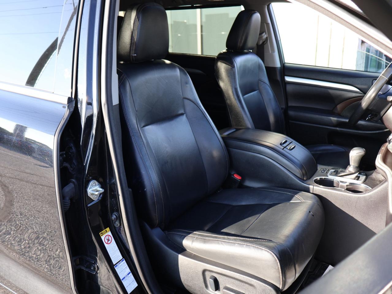 2017 Toyota Highlander XLE AWD CERTIFIED *TOYOTA MAINTAIN*7 SEATS* CAMERA NAV BLUETOOTH LEATHER HEATED SEATS SUNROOF CRUISE ALLOYS - Photo #20