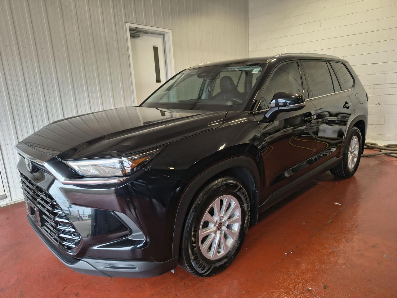 Used 2024 Toyota Grand Highlander XLE for sale in Pembroke, ON