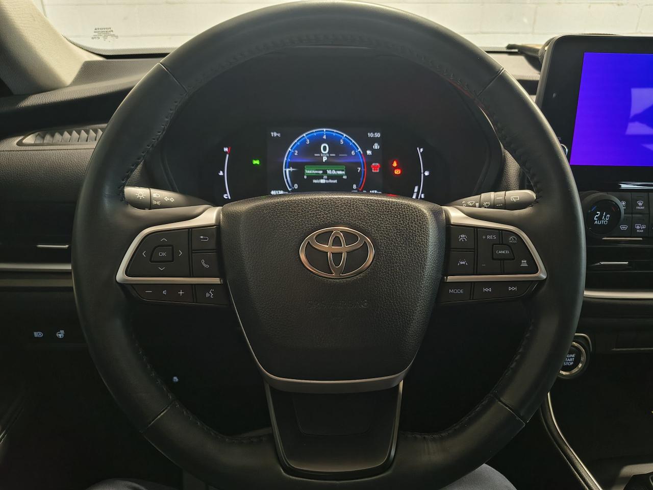 2024 Toyota Grand Highlander XLE Photo0