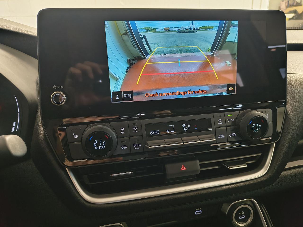 2024 Toyota Grand Highlander XLE Photo0
