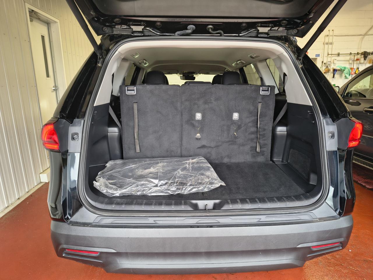 2024 Toyota Grand Highlander XLE Photo0