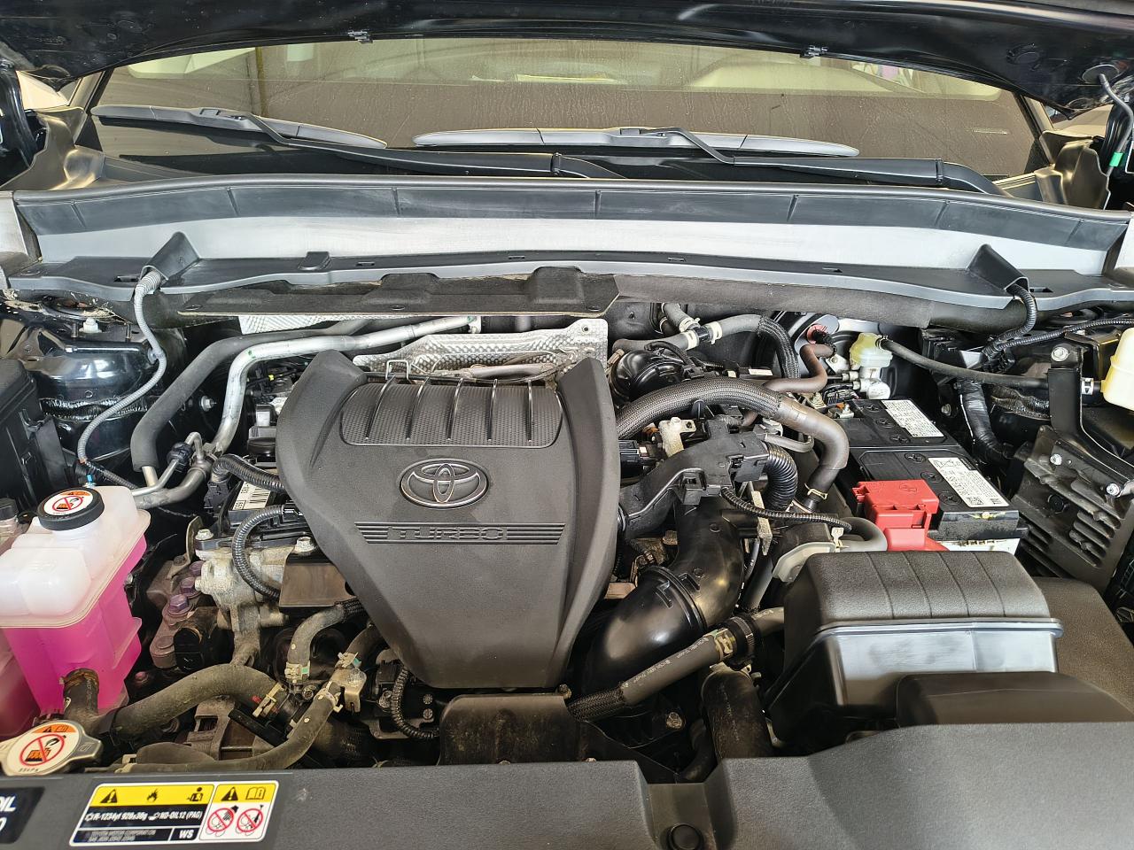 2024 Toyota Grand Highlander XLE Photo0