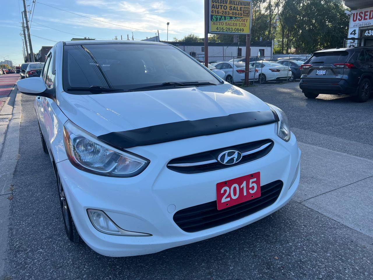 Used 2015 Hyundai Accent SE-EXTRA CLEAN-HEATED SEATS-BLUTOOTH for sale in Scarborough, ON