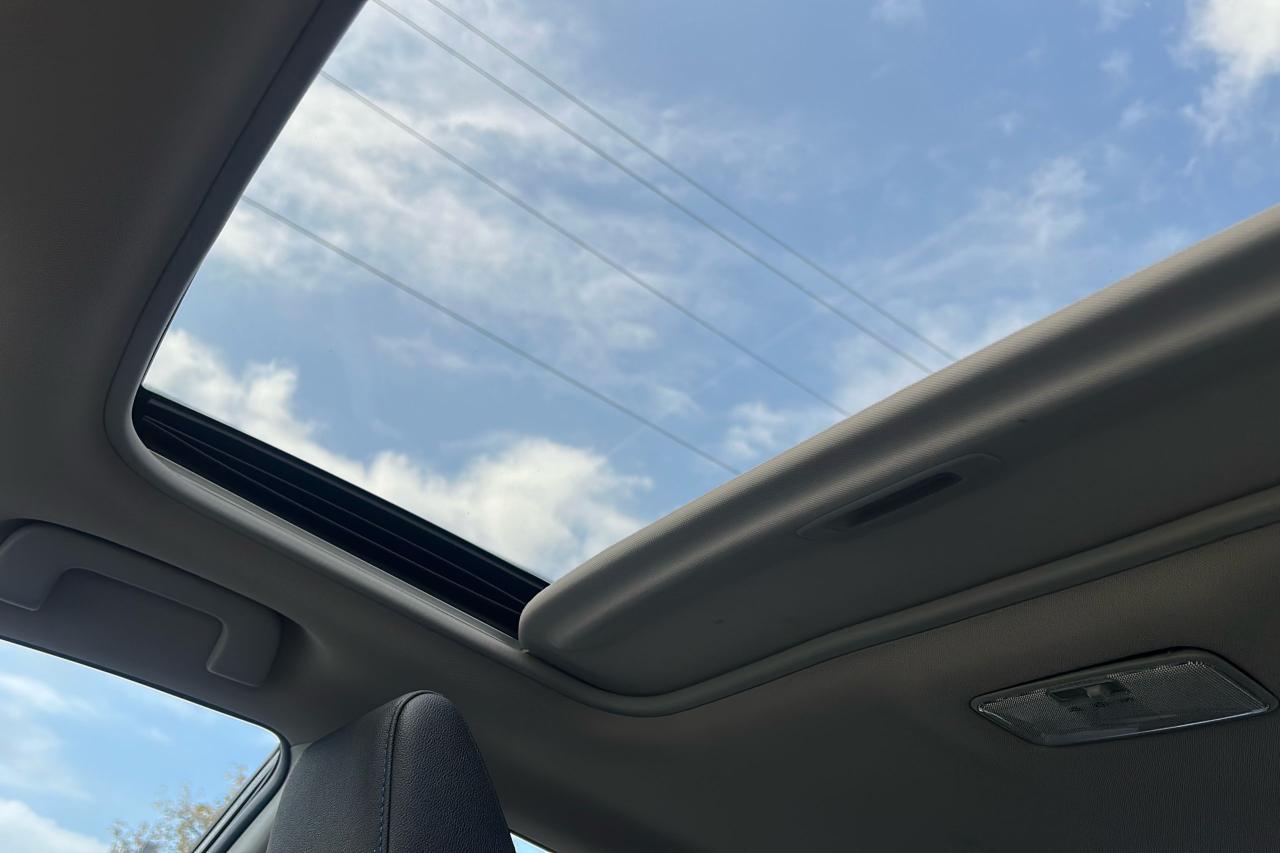2018 Toyota Corolla CE REBUILT TITLE - Photo #16