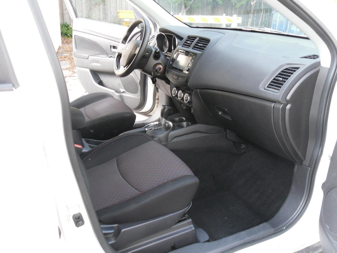 2017 Mitsubishi RVR AWD 4DR 2.0L CVT SE - Photo #10