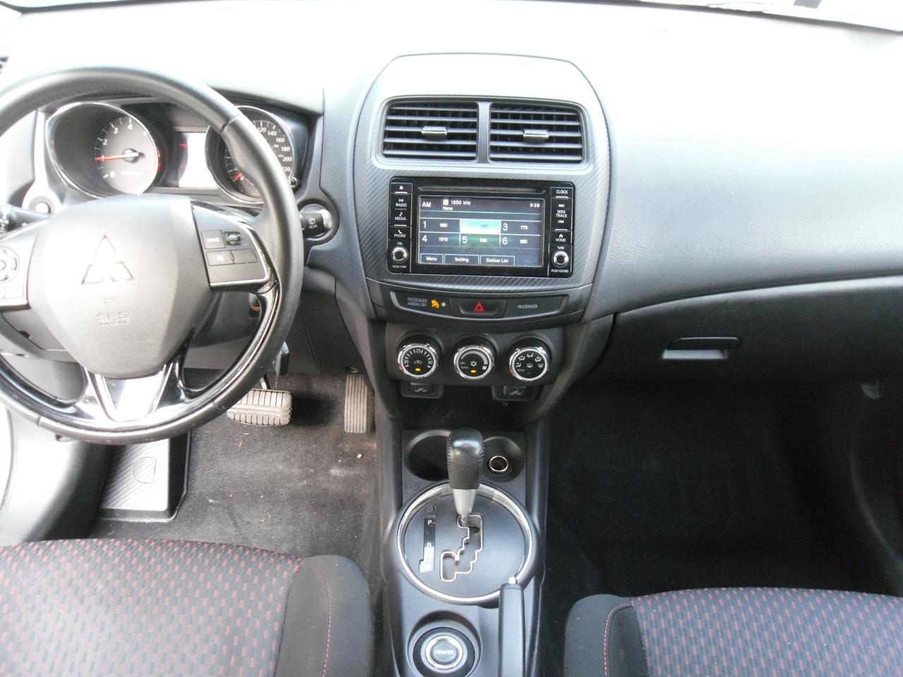 2017 Mitsubishi RVR AWD 4DR 2.0L CVT SE - Photo #8