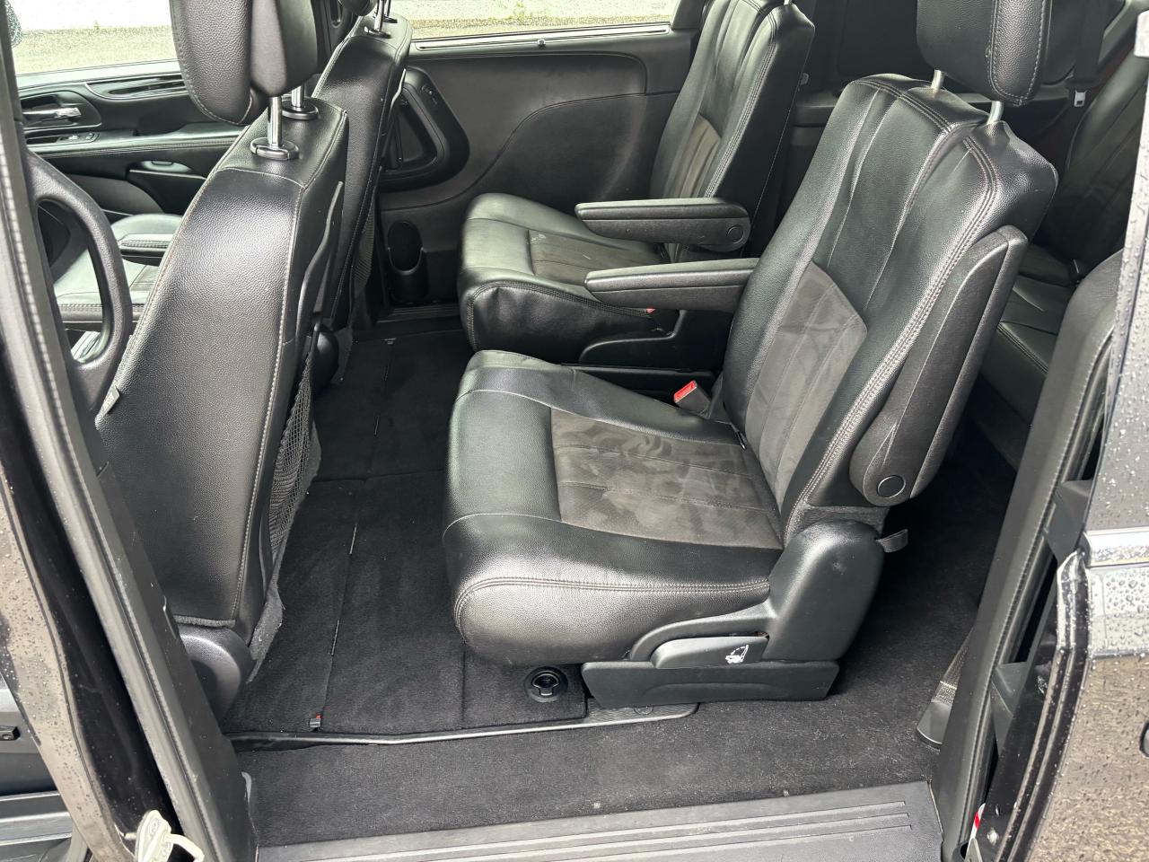 2020 Dodge Grand Caravan Premium Plus NAVIGATION/CAMERA... - Photo #2