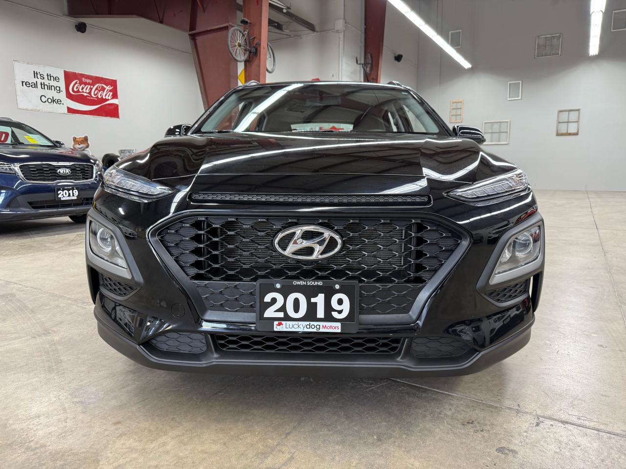 2019 Hyundai KONA Essential - Photo #2