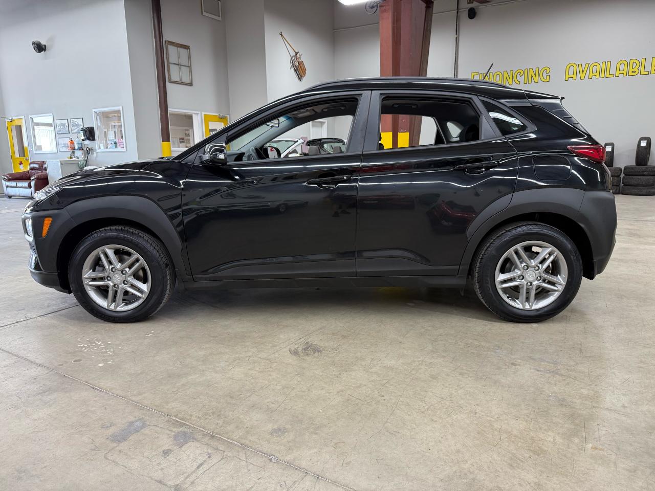 2019 Hyundai KONA Essential - Photo #3