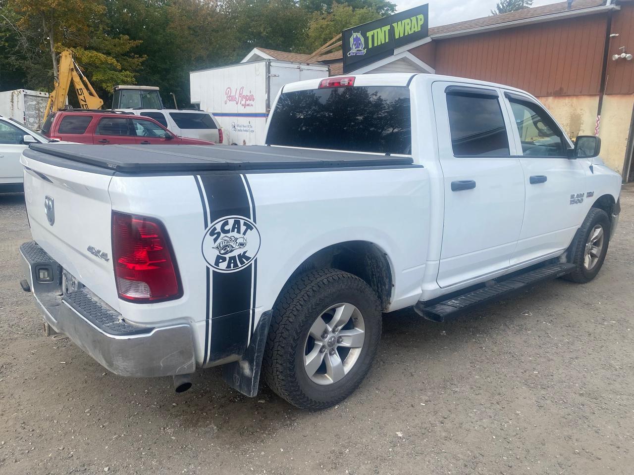 2015 RAM 1500 ST - Photo #13